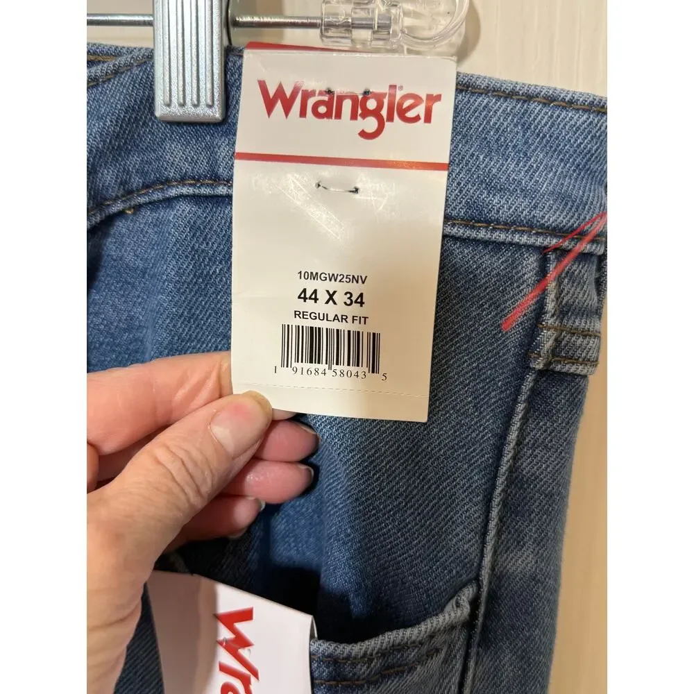 Wrangler Jeans 44x34 Relaxed Fit Straight Leg NWT Classic Blue Denim